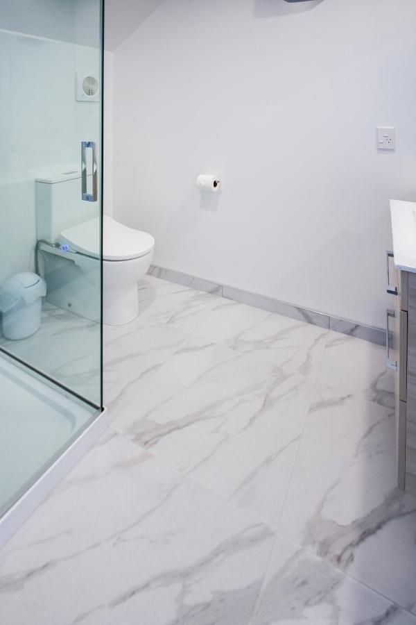 Two Bedroom, Two Bathroom Urban Oasis Christchurch Exterior foto